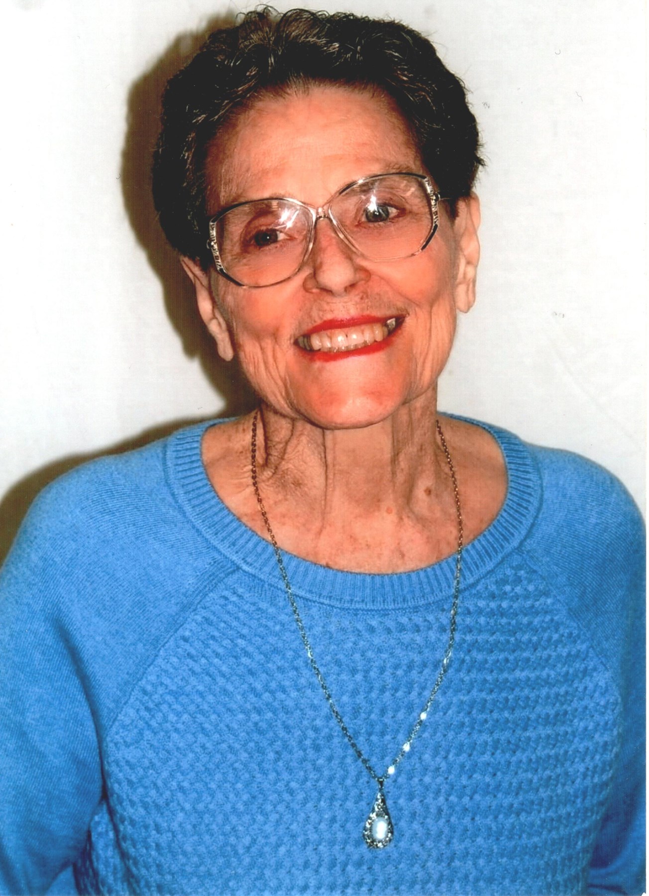Obituary of Mary Louise Oliphant
