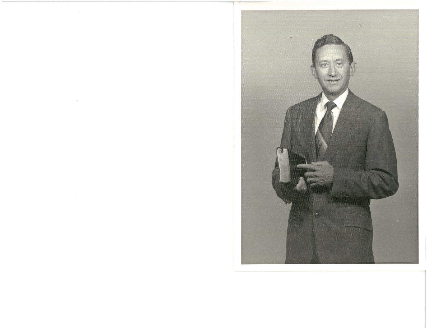 Obituary of Rev. Wilbur Dean Lindstrom