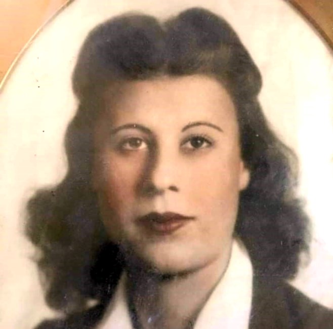 Obituary of Evelyn Whalen