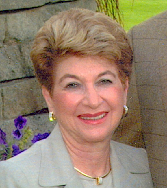Obituary of Lillian Sakmar