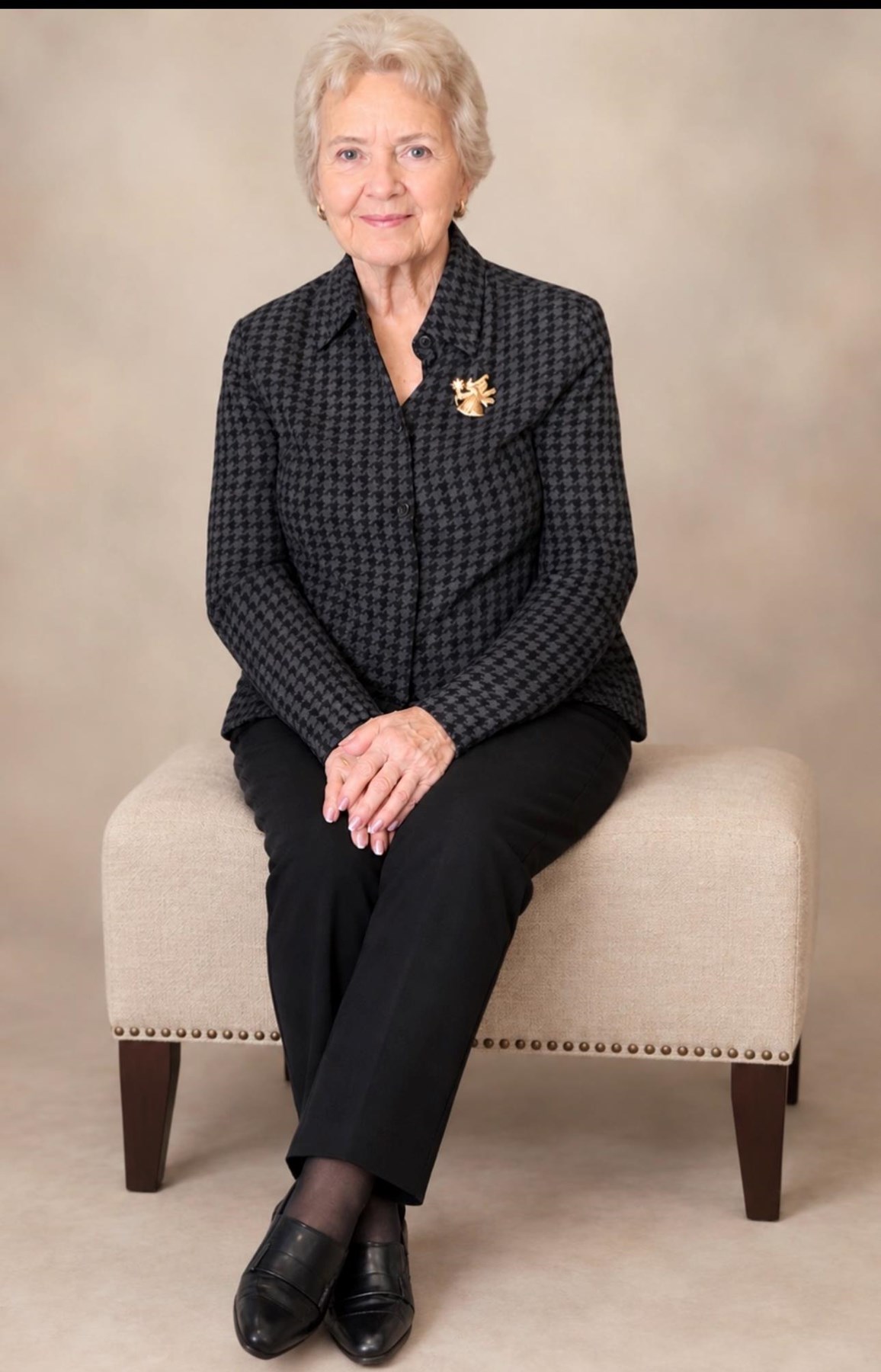 Obituary of Joicey Lenore Parrott