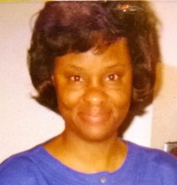 Obituario de Linda Joyce McNeil Lockhart