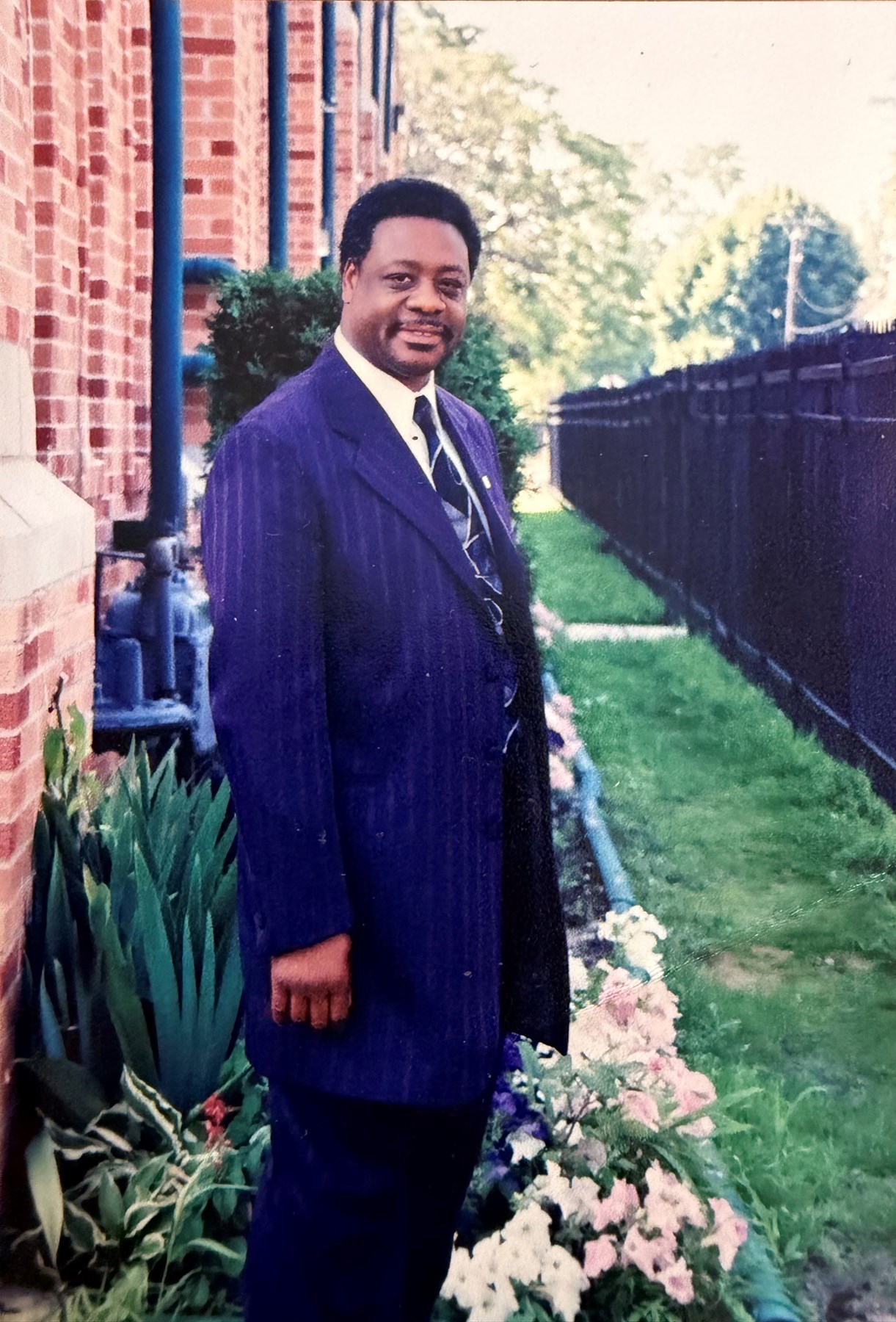 Obituary of Larry James Armour