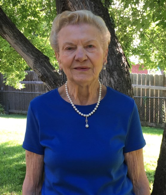 Obituary of Dorothy Lois Pastine