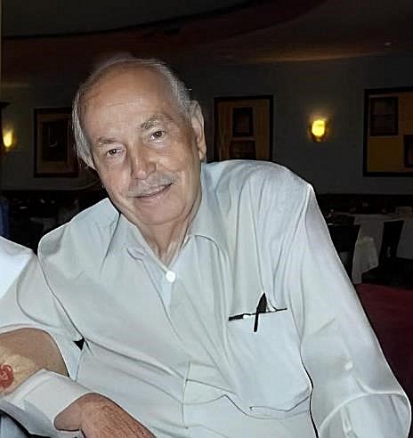 Obituary of Roberto O. Valcarcel