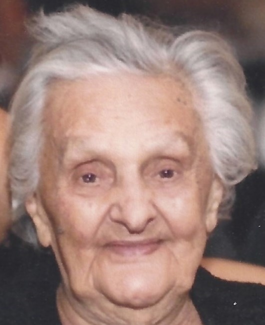 Obituario de Eleni Platanias
