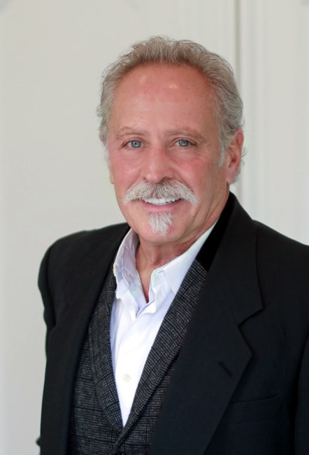 Obituario de Michael King Waite