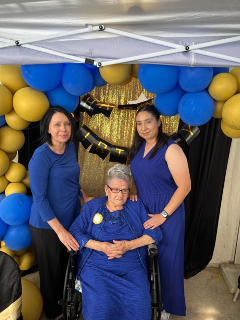 Obituario de Gregoria Salas Marquez