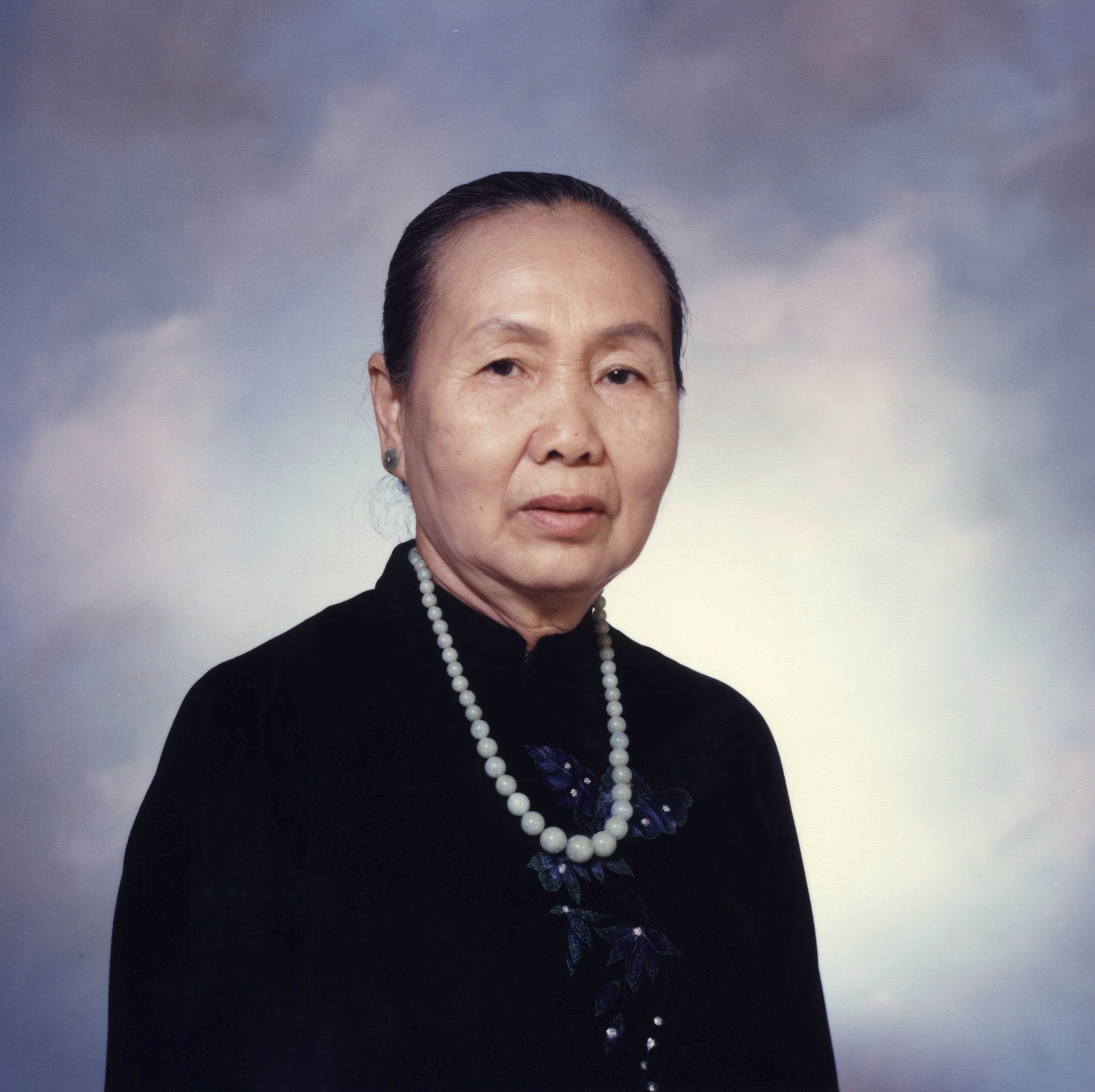 Obituary of Phuong Thi Nguyen