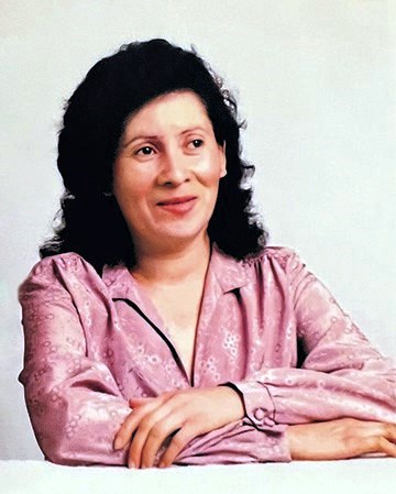 Obituary of Dolores Rivera Iraheta