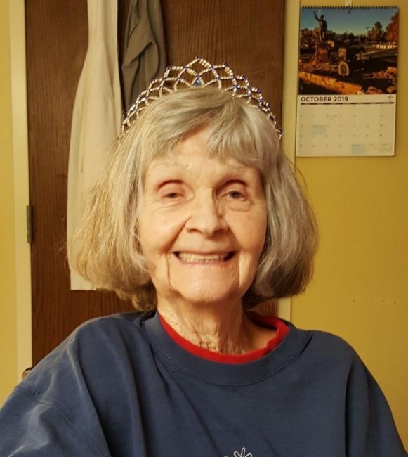 Avis de décès de Patricia "Terry" Barbara Strange