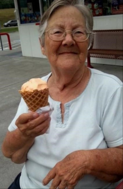 Obituario de Cecila "Granny" Faye Harmon