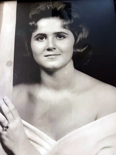 Obituary of Essie J. Maddox