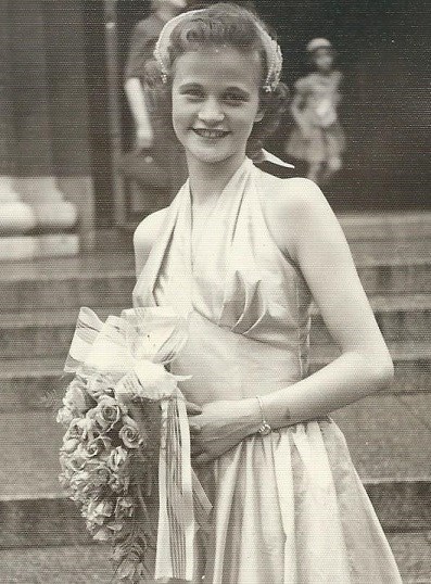 Obituary of Phyllis L Richards