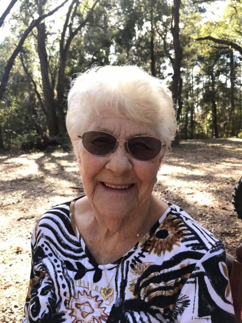 Obituary of Betty J Walker