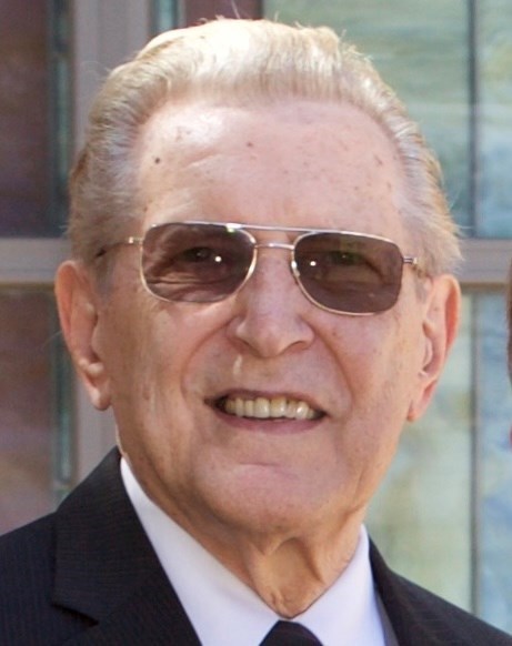 Obituario de Roger Richard Kusmier