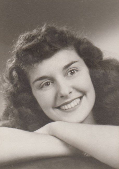 Obituary of Elaine Erna Jacobson