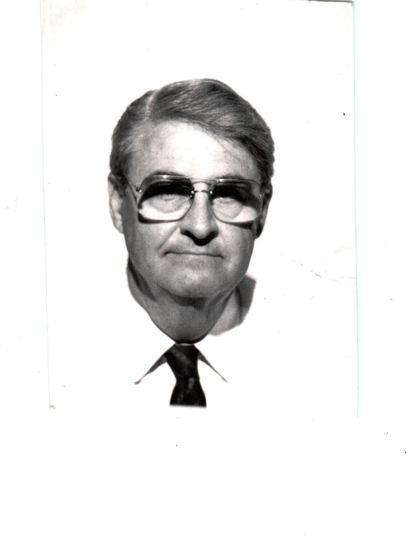 Obituary of Hewlette Collier Connell