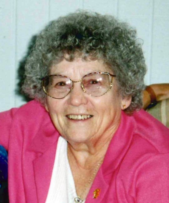Obituary of Helen Wilkey Giles