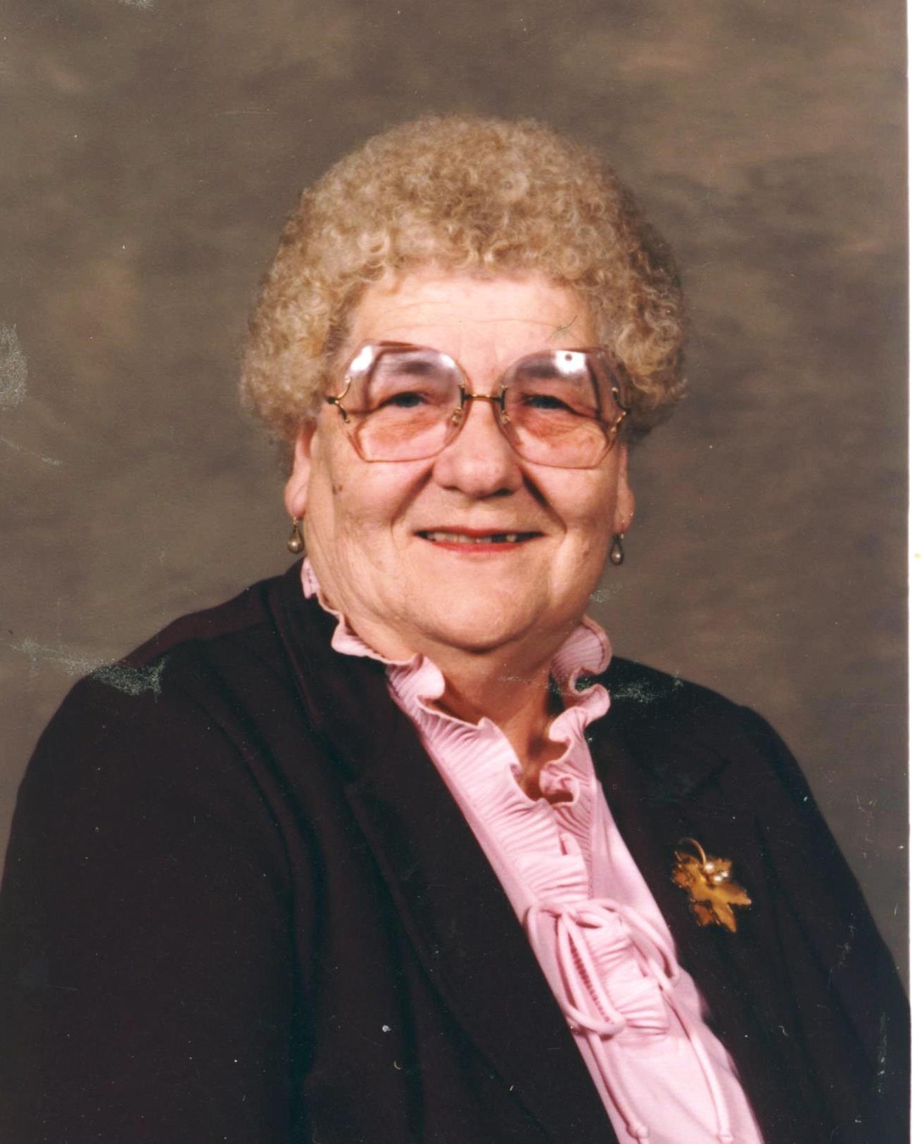 Obituary of Evelyn B Pettit