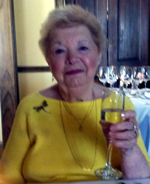 Obituario de Elaine B Pieroni