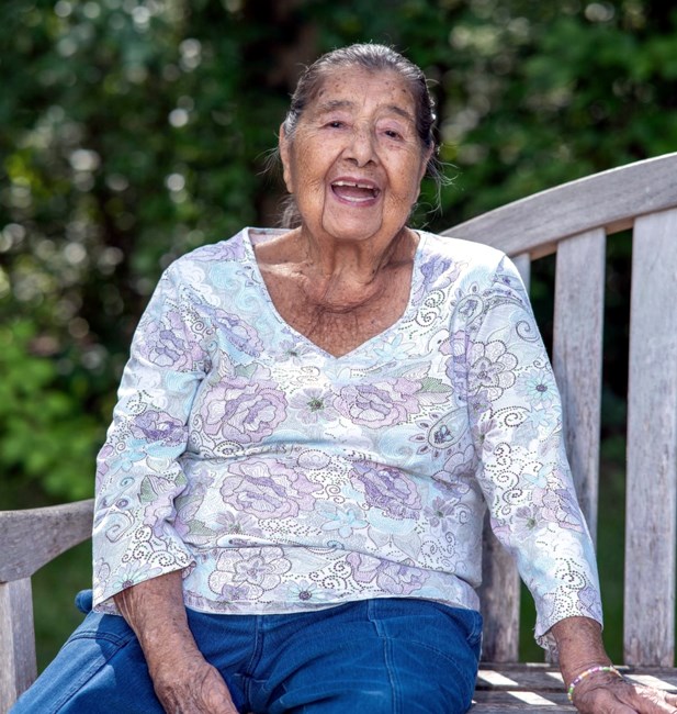 Obituary of Amalia Carrera