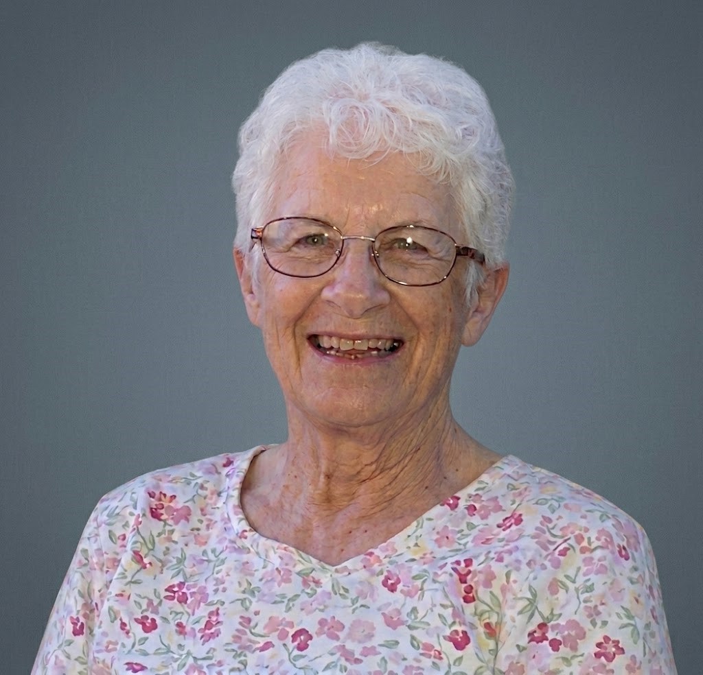 Obituary of Carolyn Lemon Holste