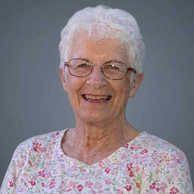 Obituary of Carolyn Lemon Holste