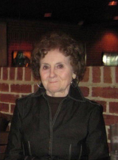 Obituary of Gloria Holt
