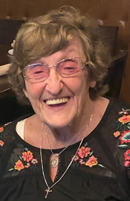 Obituary of Mary Lou Mensik
