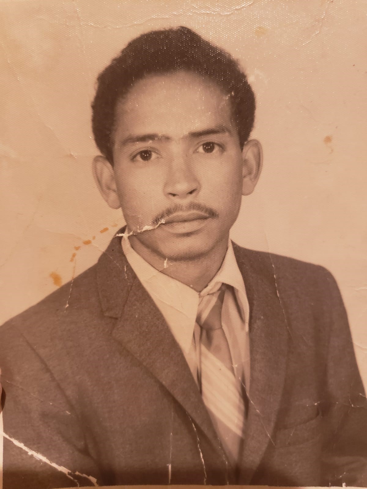 Obituary of Leopoldo Santos - 02/17/2020 - From the Family