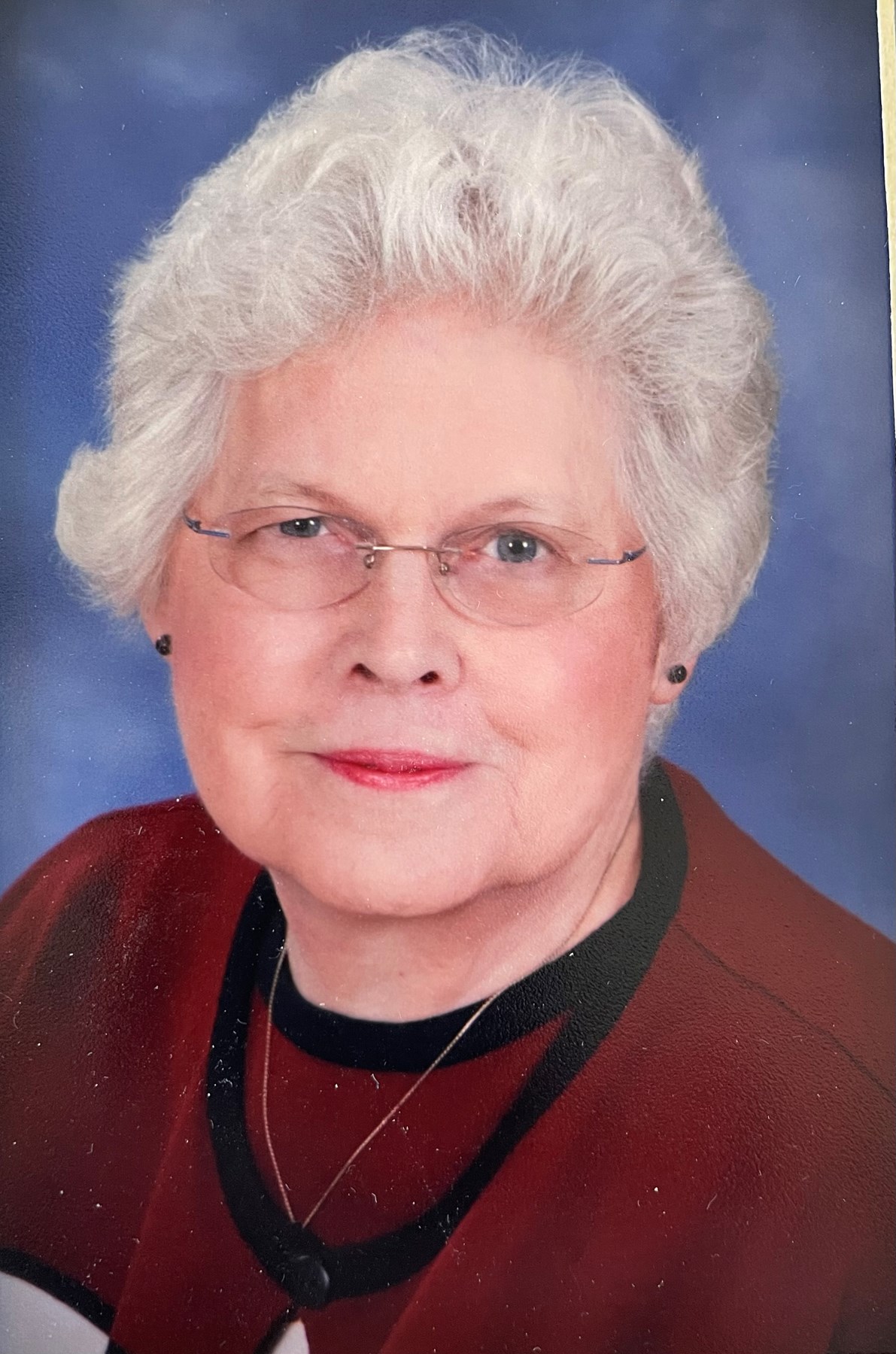 Obituary of Phyllis Ann (McCray) Robertson