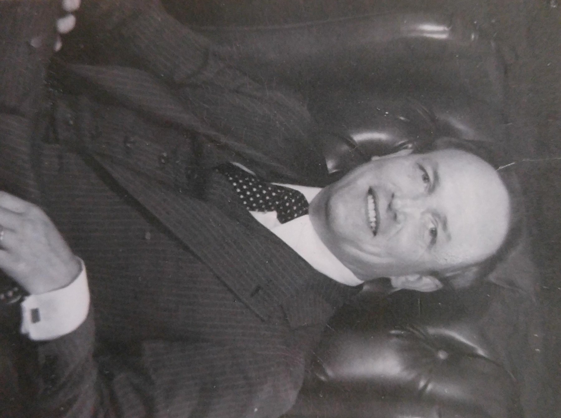 Obituary of Thomas Leo Smith