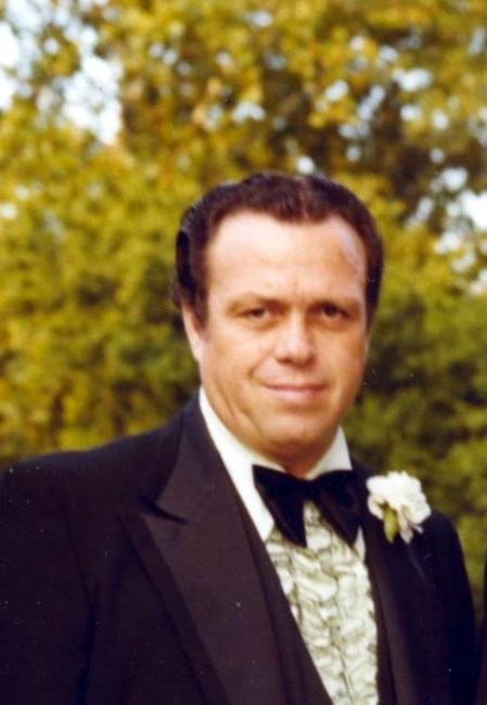 Obituary of Floyd M. Fry