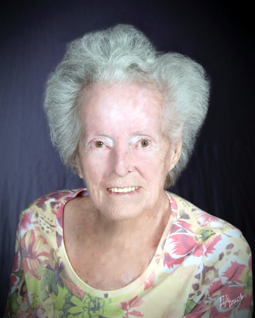 Obituary of Lucille Snyder