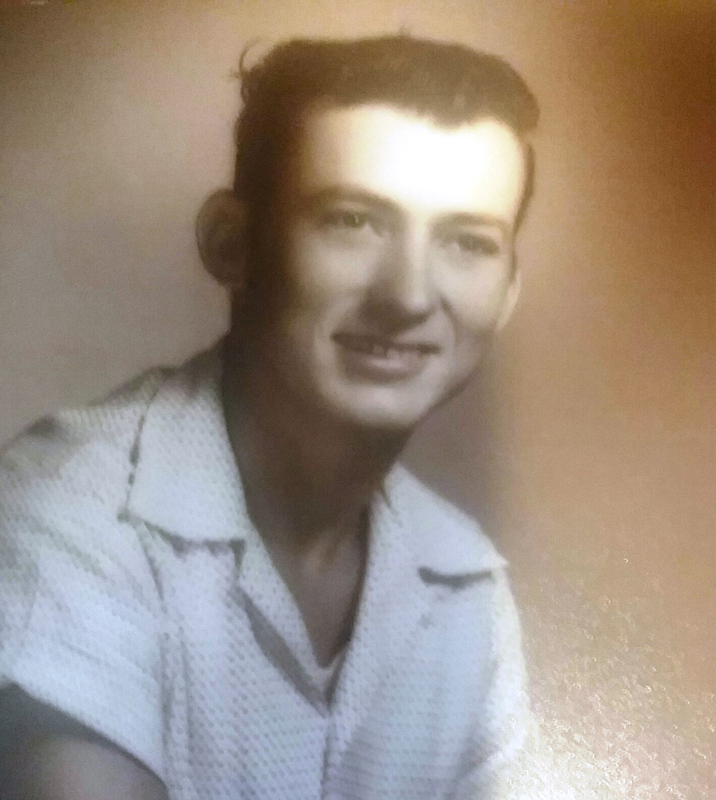 Obituary of Johnny Travis Lewis Sr.