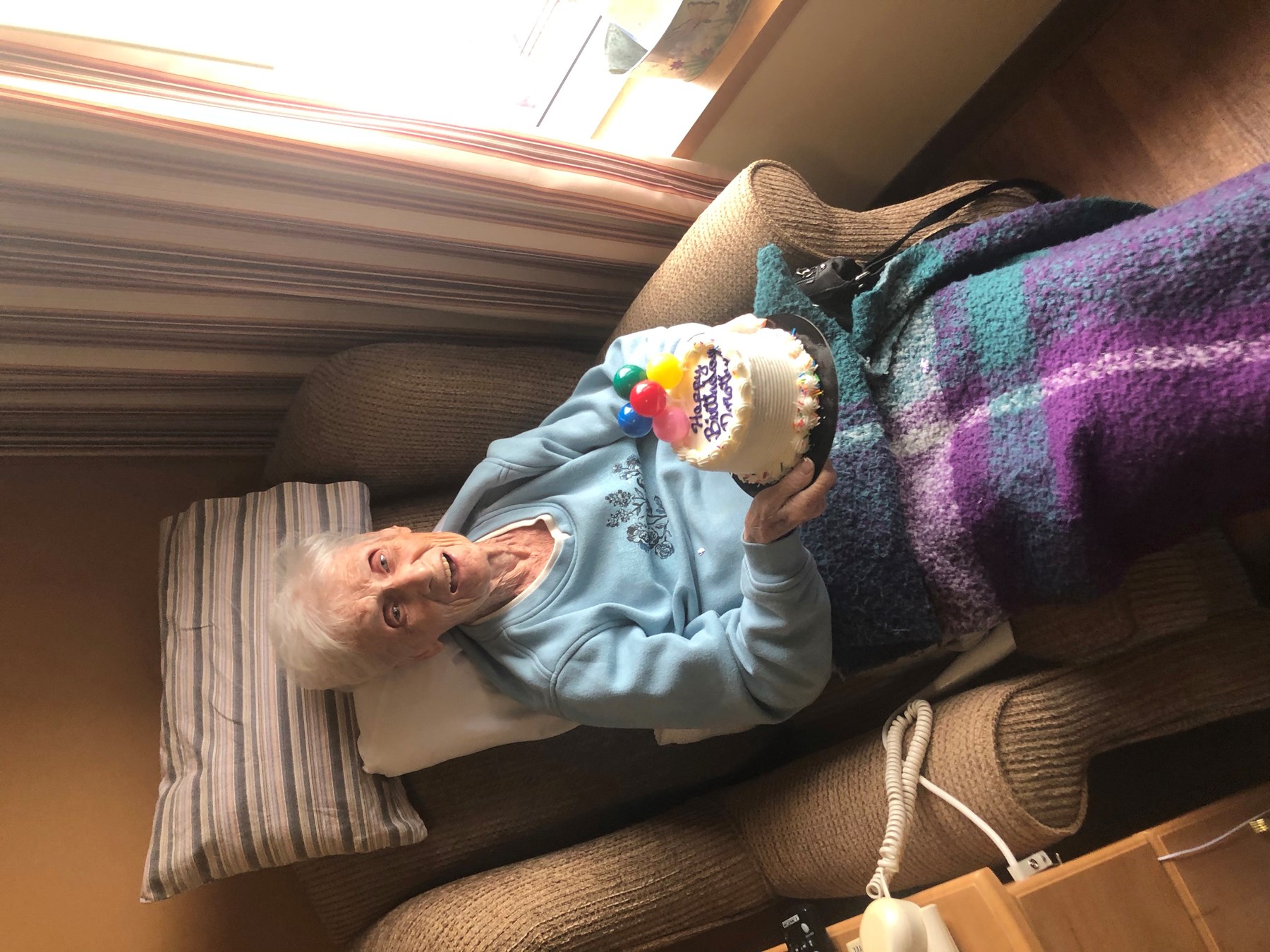 Obituary of Dorothy Evelyn Cairns