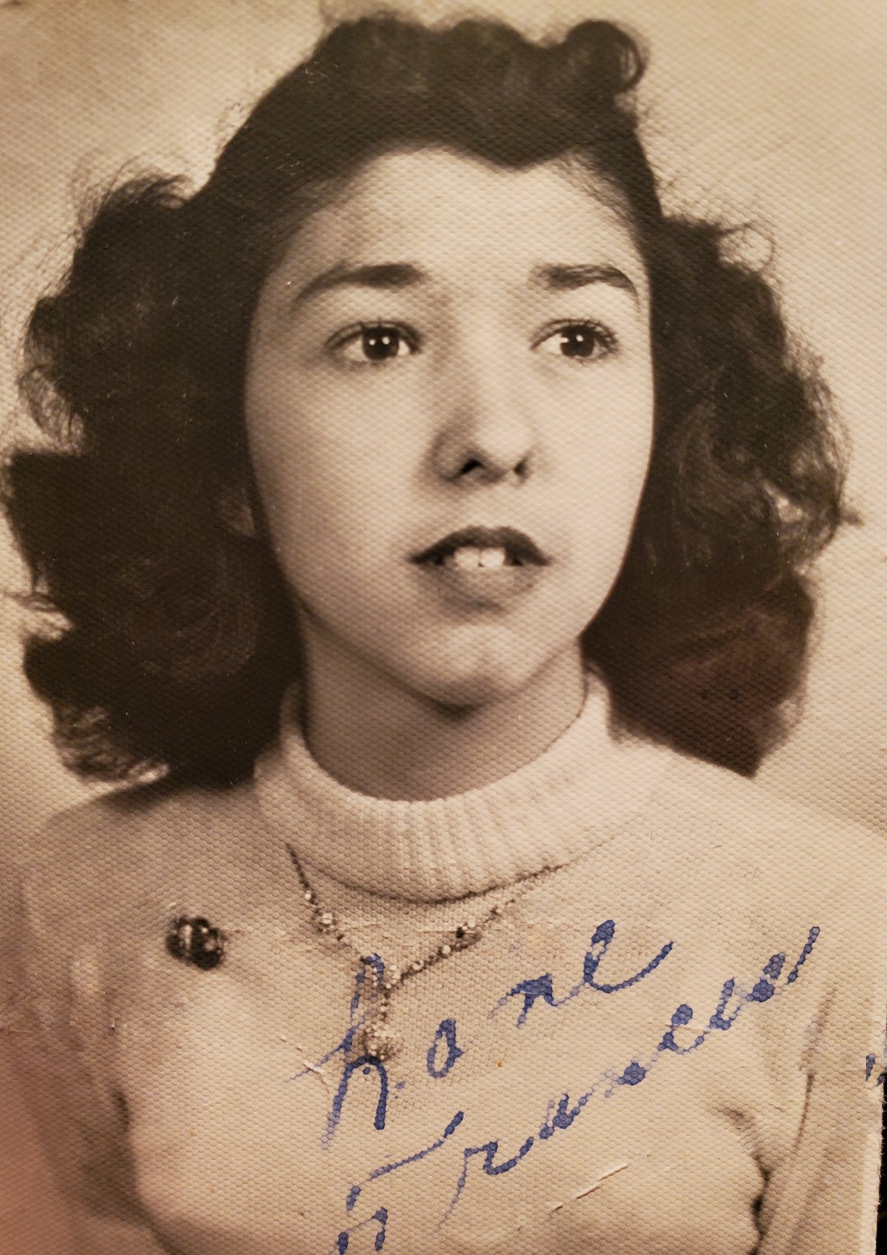 Obituario de Frances Lozano