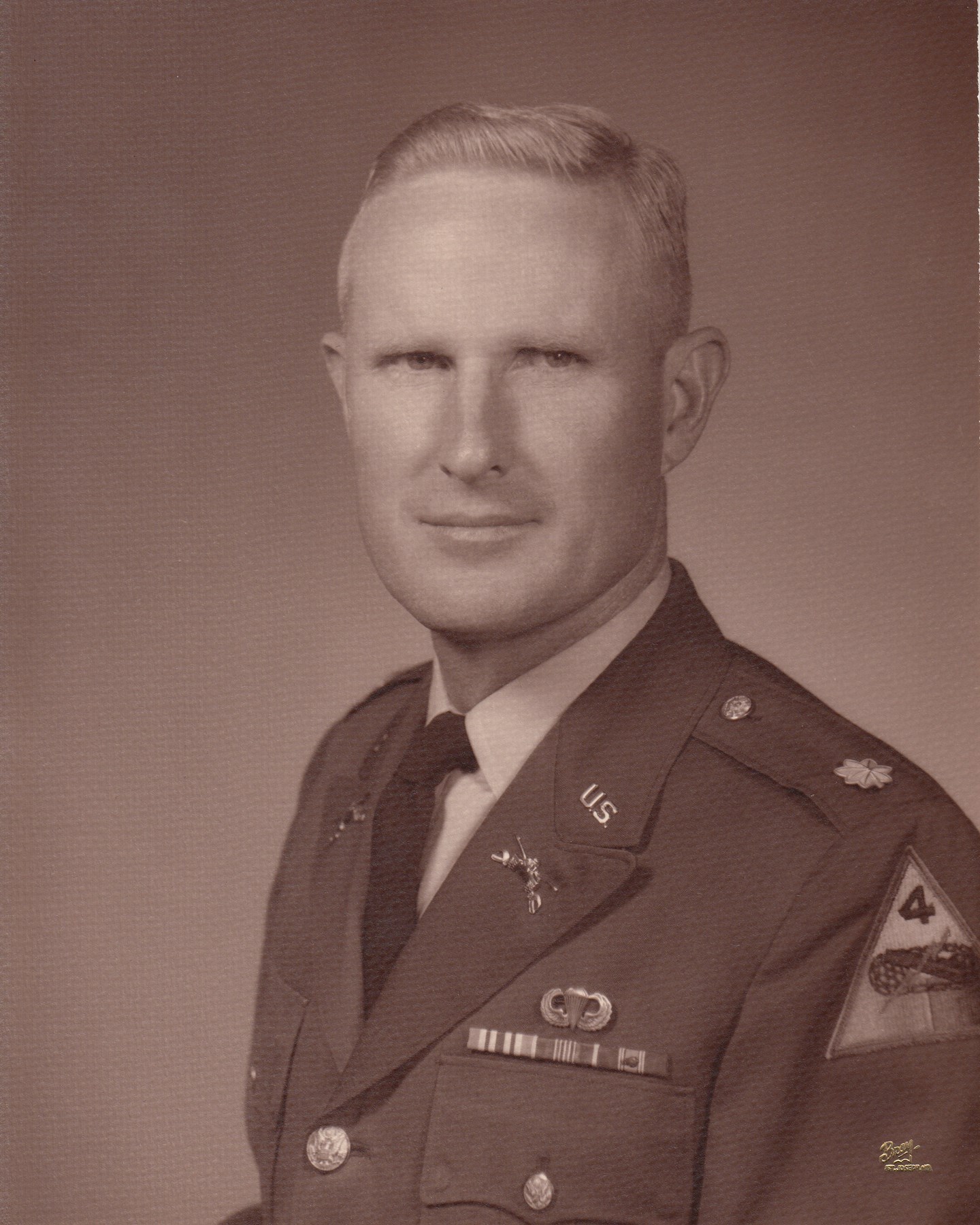 Obituary of William Whitfield Campbell Jr.