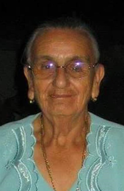 Obituary of Raquel R. Vazquez