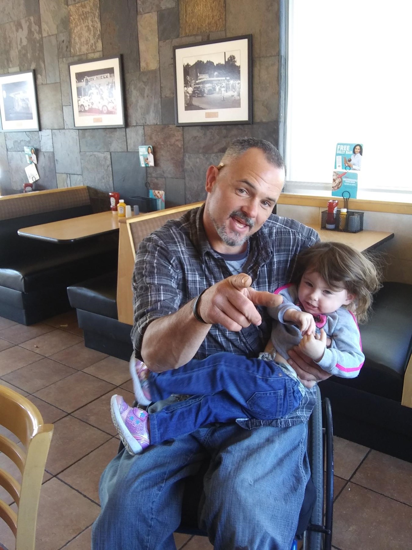 Avis de décès de John "Scottie" Scott Lambert