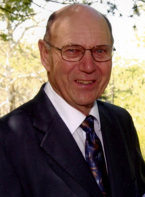 Obituario de John D. Clarke