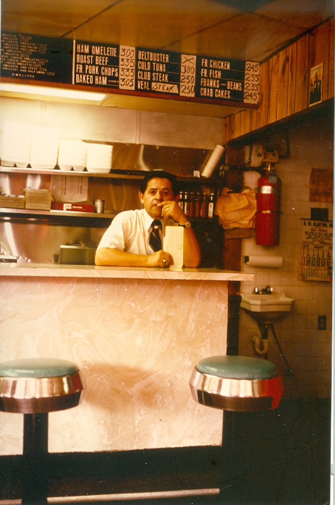 Obituary of Christos "Chris" S. Hondros