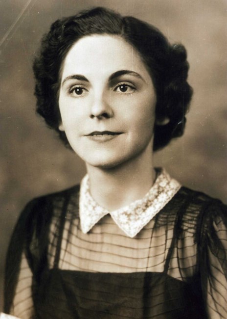 Obituary of Gweneth Moxley MacKay