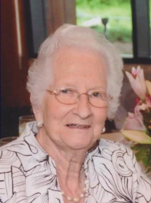 Obituary of Yvonne Theriot Hebert