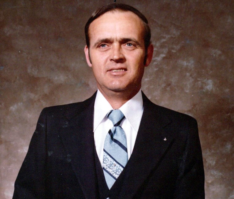 Obituario de Ed McKnight