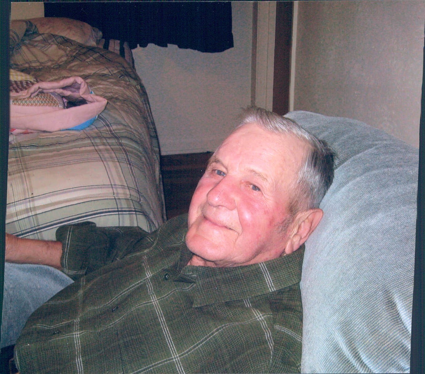 Avis de décès de Mr. Lauren D Taylor