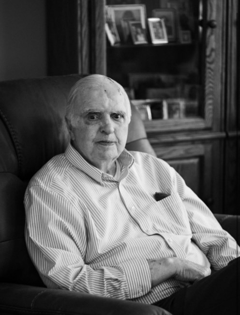 Obituario de Elwood M Smyth