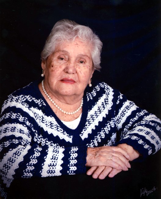 Obituary of Zoila "Aurorita" Fernandez