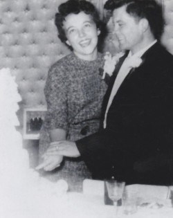 Obituary of Gloria Carolyn Houle